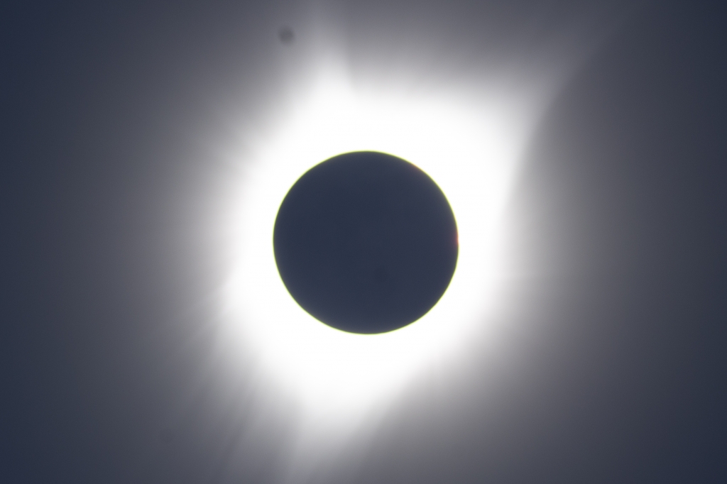Totality - a few seconds after Second Contact
After the eclipse went total, I had to try several different exposure settings to get it right - 1/2 second seemed to work best.
