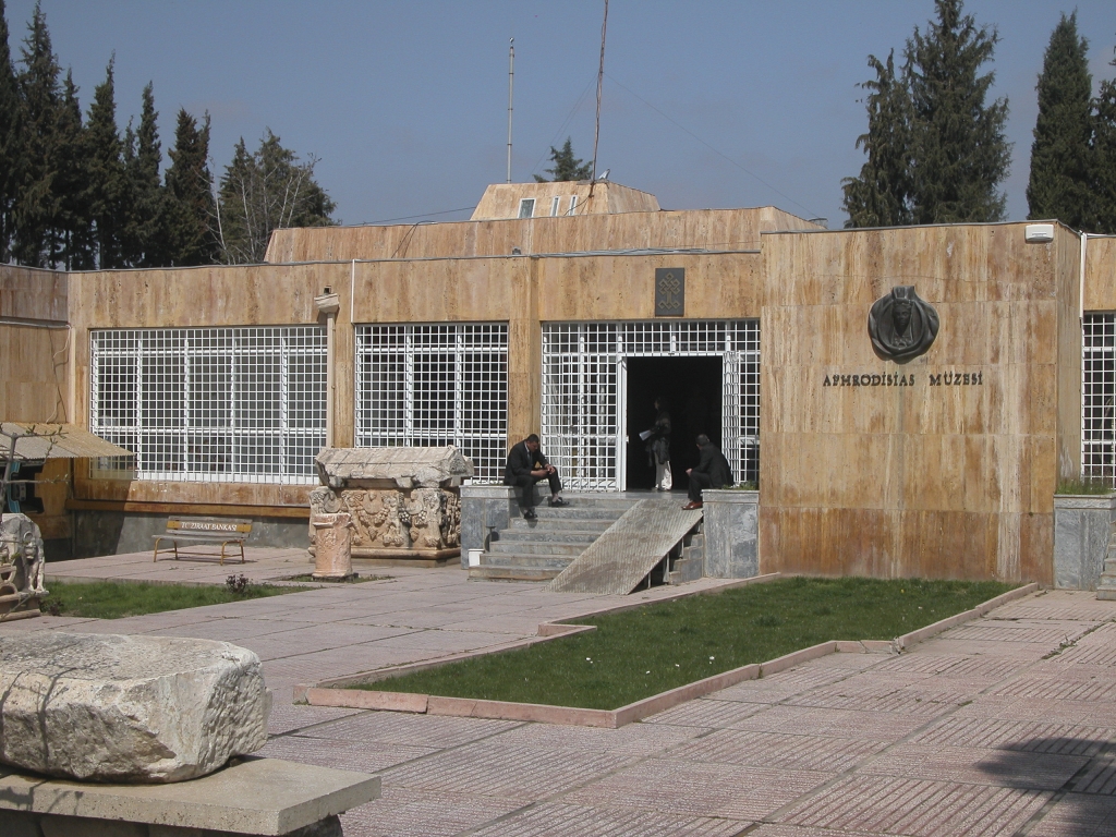 The Aphrodisias Museum
The ancient city was renowned for its sculptures, and many of them are now housed in this building.
Keywords: Aphrodisias