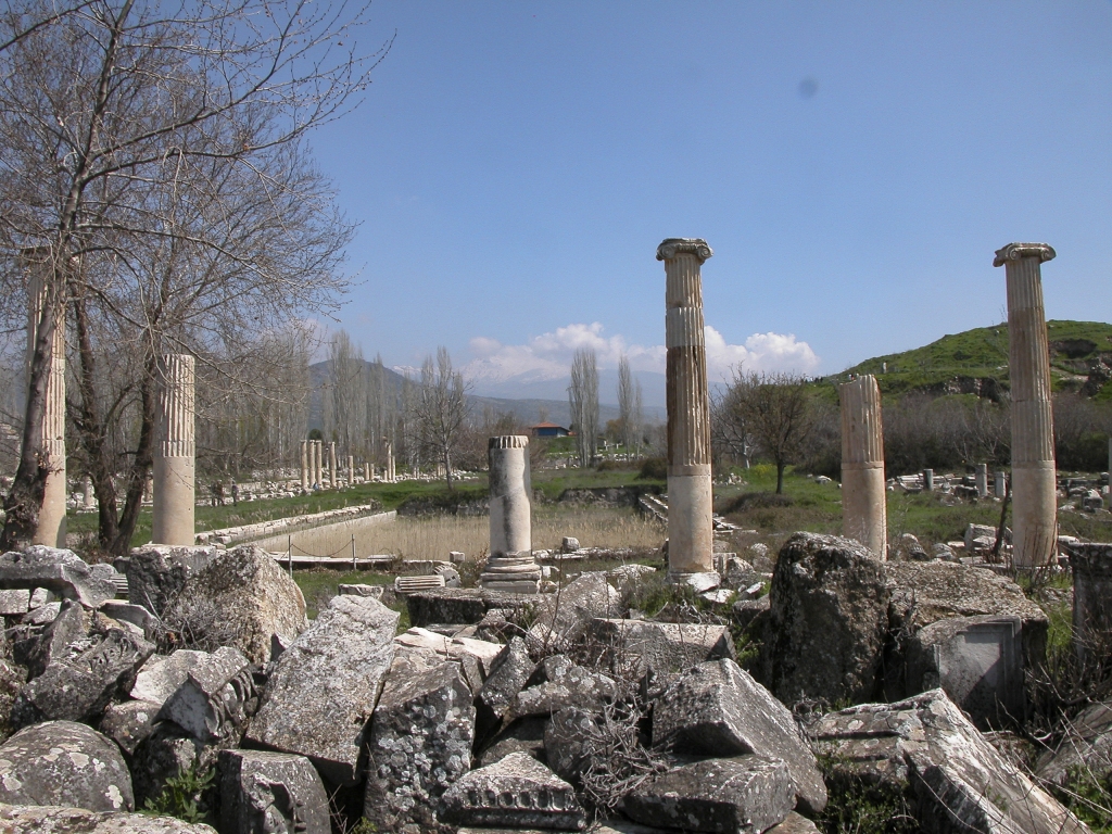 Skinny-Dipping Pool
In the pool enclosed by the Portico of Tiberius, devotees of Aphrodite could frolic in the nude and disport themselves in all manner of lascivious activities. (Of course I just made that up.)
Keywords: Aphrodisias