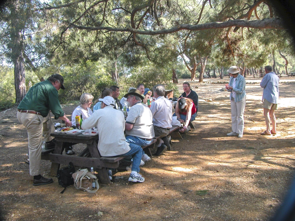 Picnic at Kursunlu Park
We took a break in a busy day of sightseeing to enjoy a relaxing lunch in Kursunlu Waterfall Nature Park.
