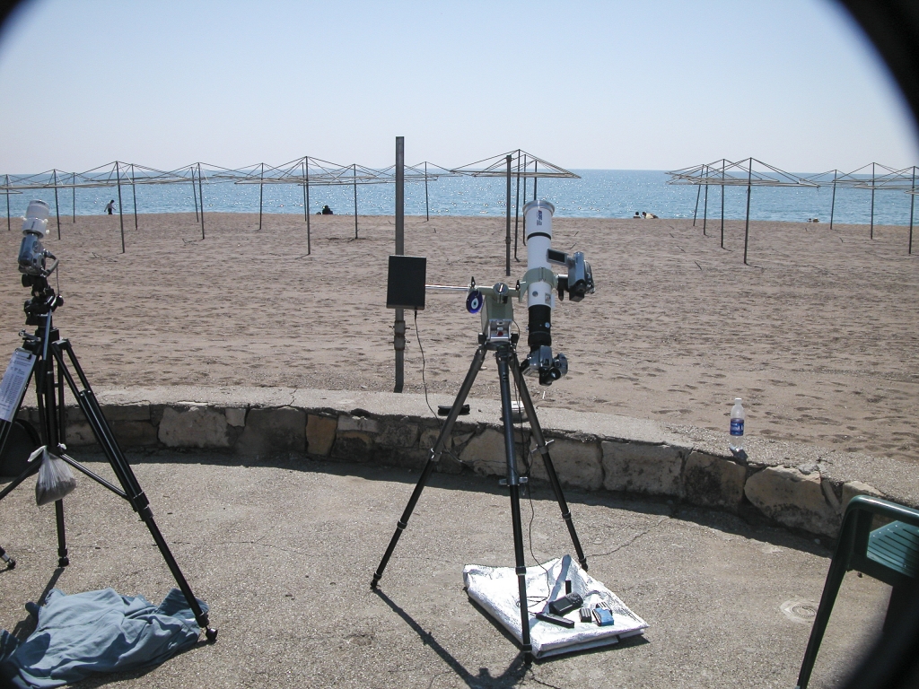 Jim Windlinger's Setup
Jim Windlinger brought a superb array of equipment to the 2006 eclipse - a Borg telescope, all-automated mount and guiding apparatus, digital camera.  But it was the Nazar Boncuk hanging from the counterweight shaft that really guaranteed the success of his endeavor.
