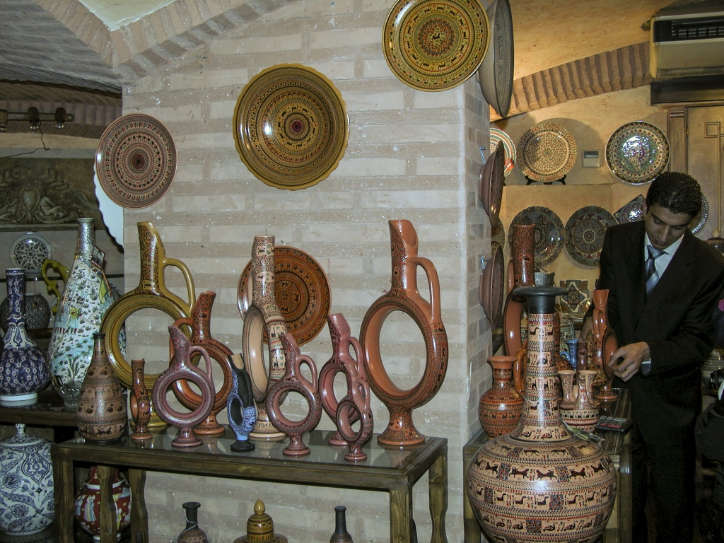 The Red Shelf
In contrast to the dominant blue, this shelf featured red wares.
