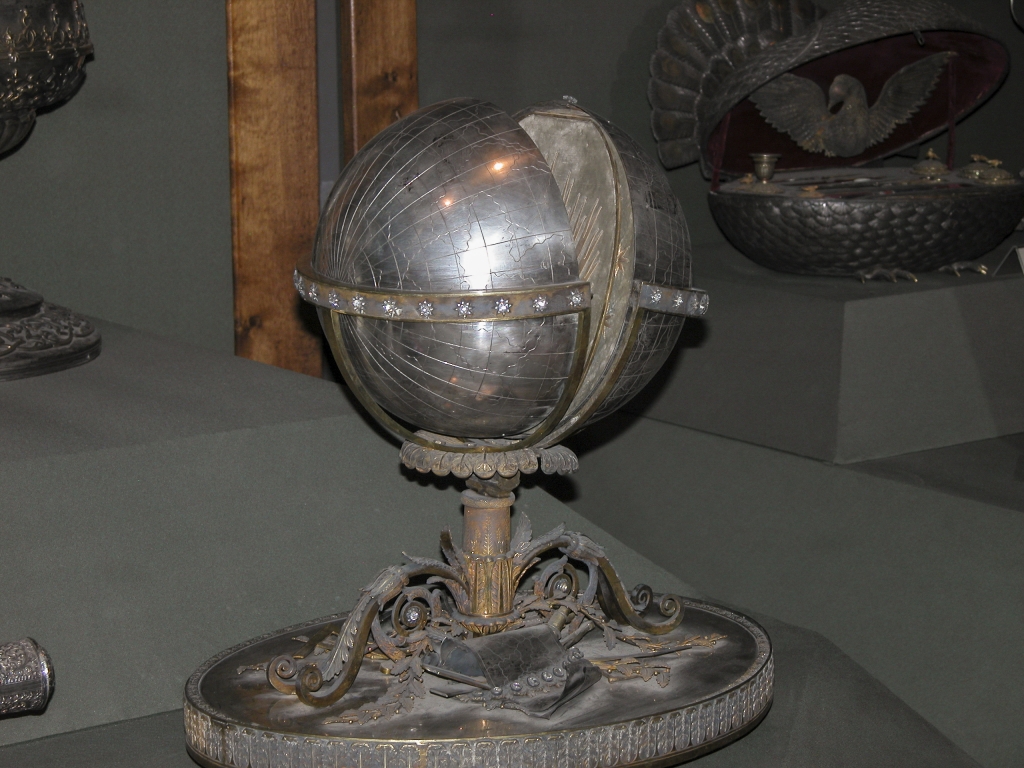 Silver Globe
Some of the pieces in the silver collection were made in the Imperial Mint, some in other workshops attached to the palace, and some were presents from European diplomats.
