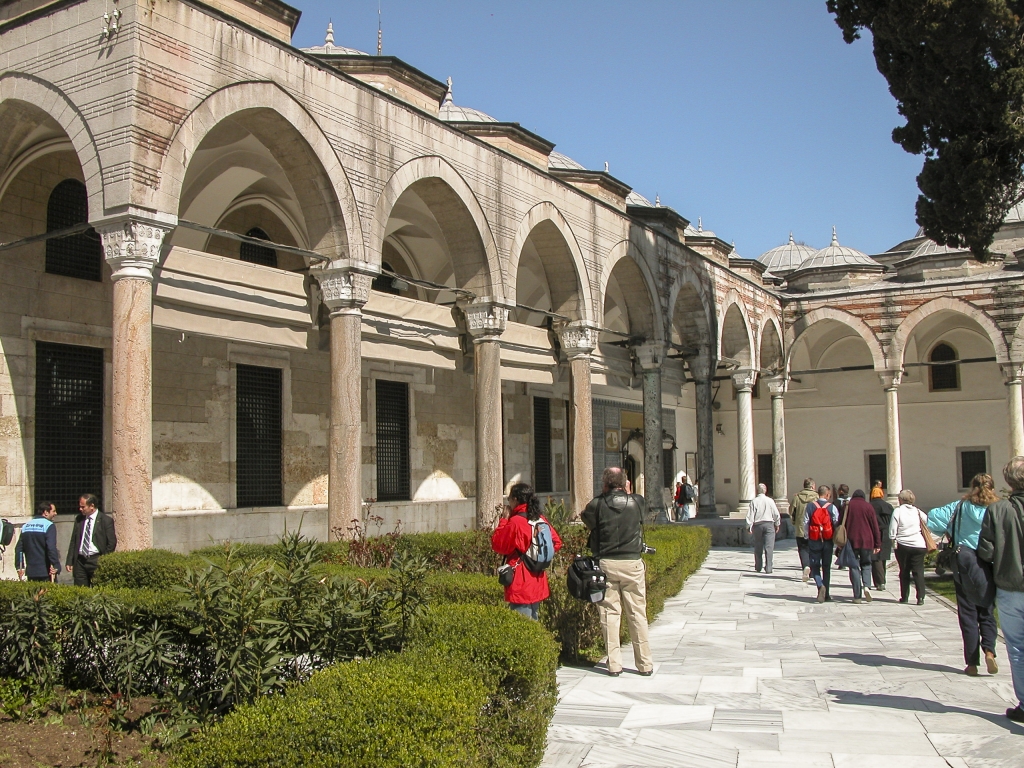Harem Courtyard
The Topkapi harem is something of a maze, consisting of a series of structures  , built around courtyards and connected by hallways and walkways.
