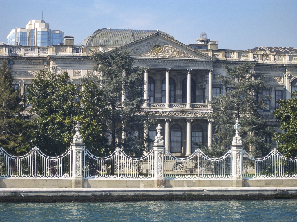 Dolmabahçe Palace - close-up view
Selamlık (public section)
