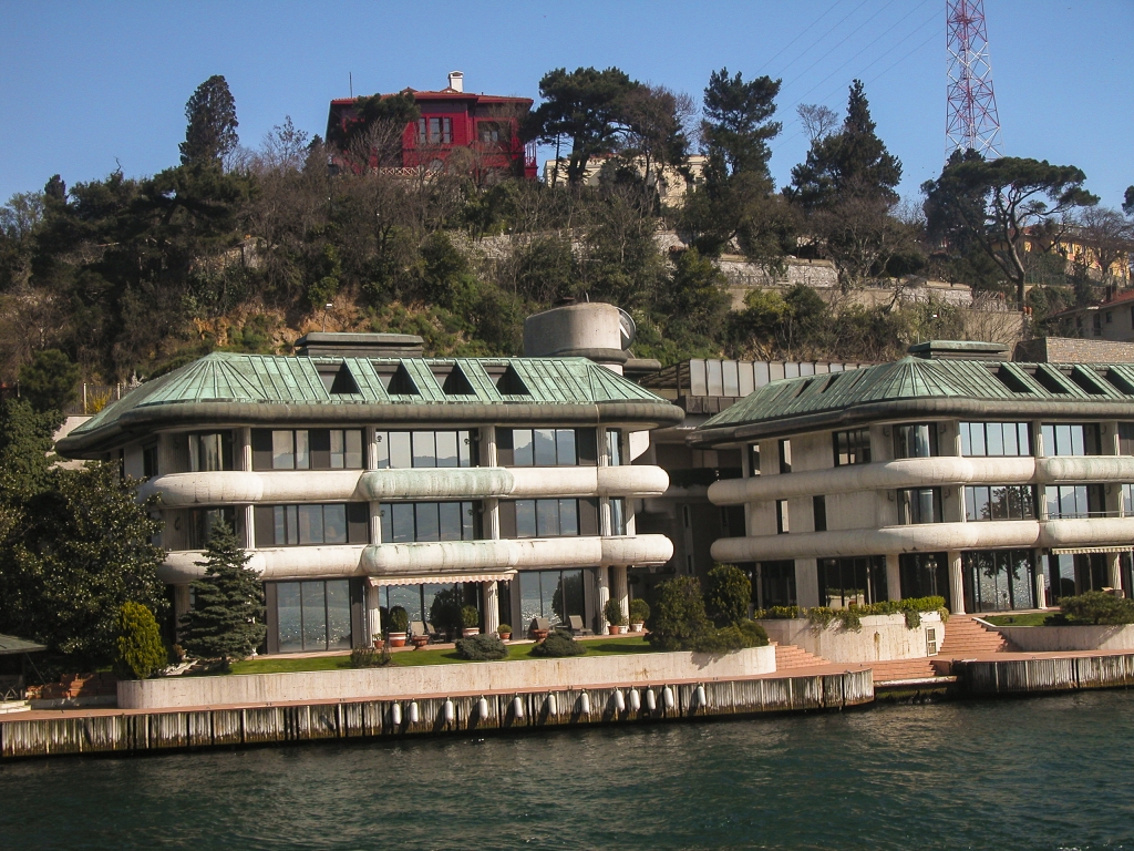 Ultra-modern Mansions
No throwing stones here.
