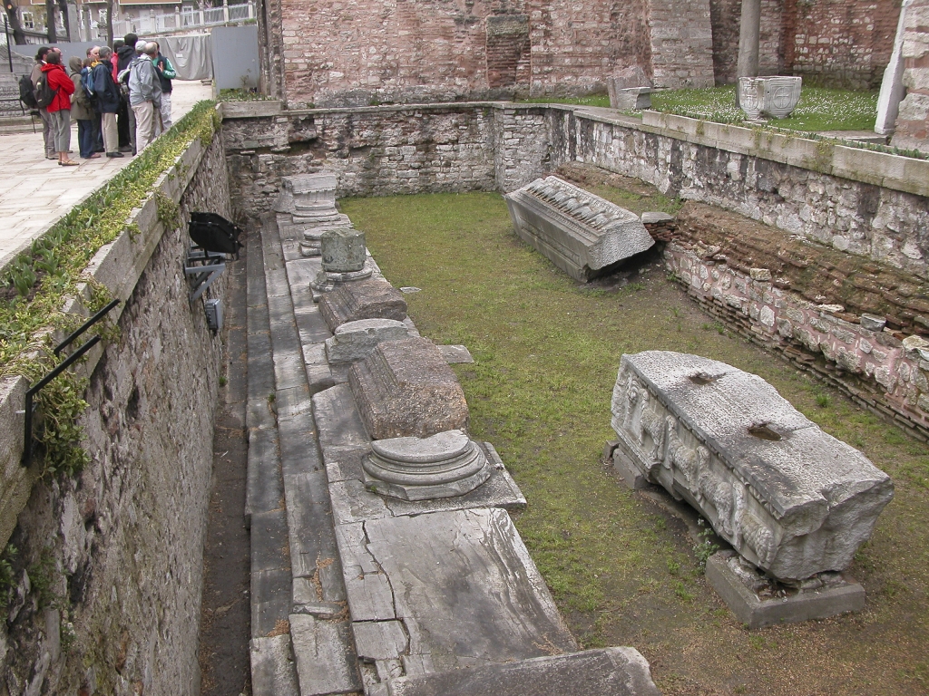 Remains
The objects exhibited here are remains of an older Aya Sophia, built during the reign of Emperor Theodosius II, who dedicated it in 415 AD, and destroyed during the Nika riots of 532.
