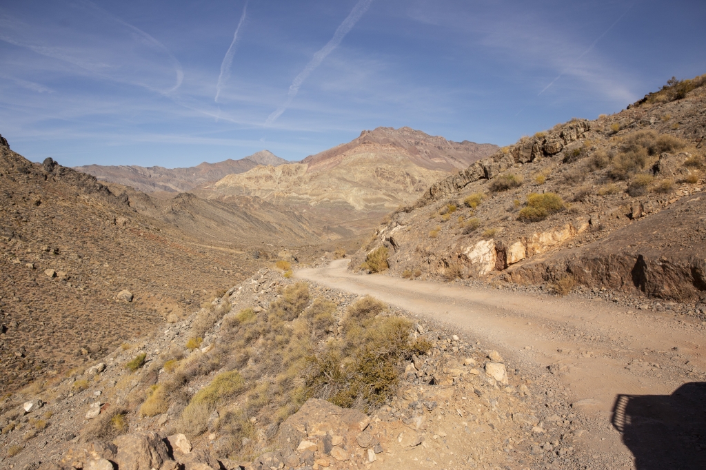 Leaving Red Pass
We start on the next leg of the Titus Canyon drive, from Red Pass to Leadfield.
