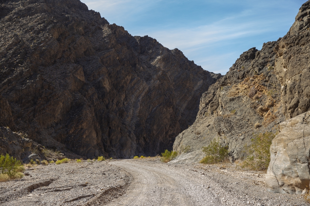 The Overhanging Cliffs
The canyon walls loom over the road as we approach the entrance to the dreaded Narrows.
