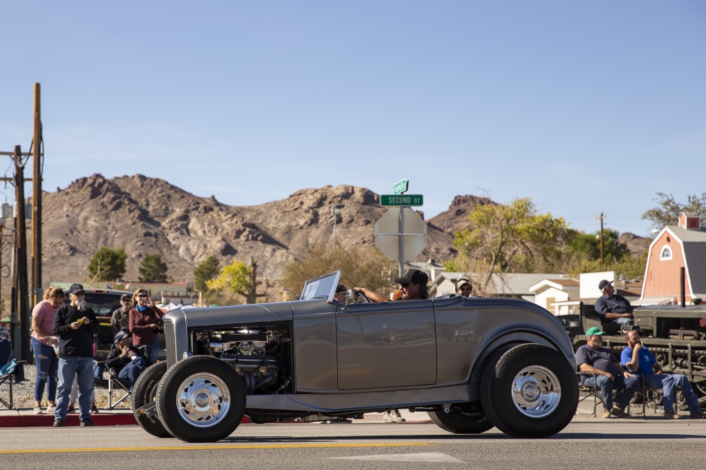 The Hot-Rodder's Holy Grail
Beautiful classic Deuce roadster with modern V-8 under the hood.
