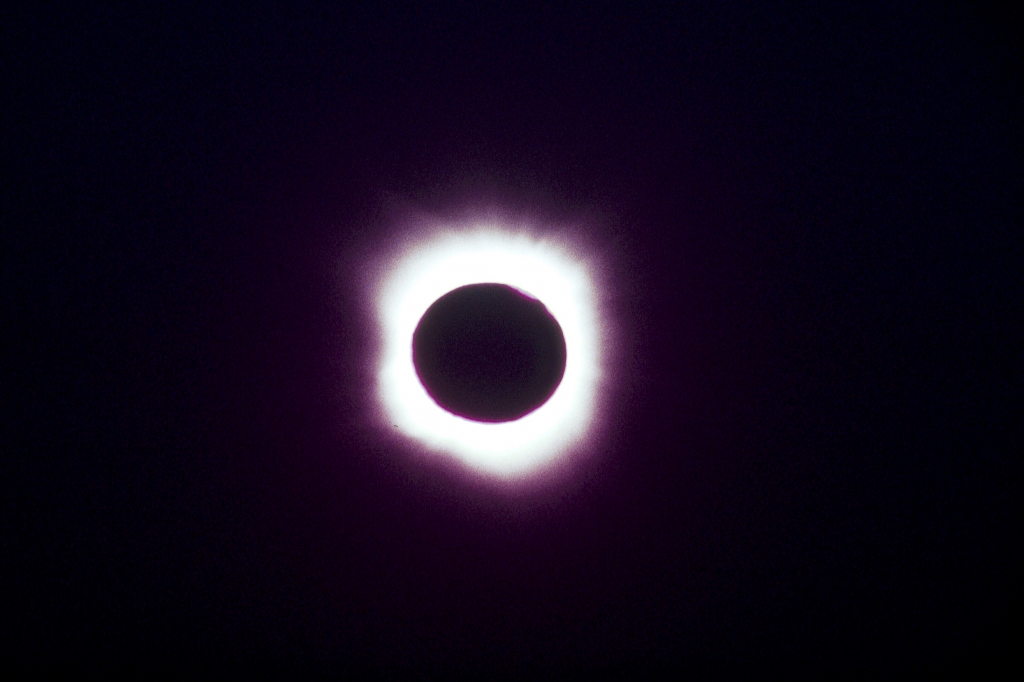 Maximum Totality
With a glorious corona.
