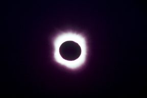SolarEclipse-20021204-DX20.jpg