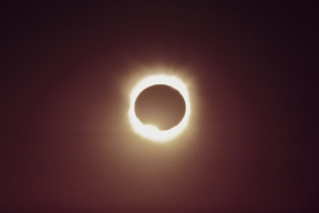SolarEclipse-20021204-DX22.jpg