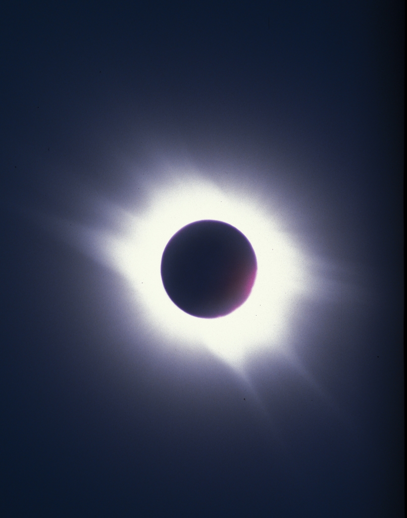 Totality 3
A longer exposure shows up the corona somewhat better.  We are now approaching the end of totality.
