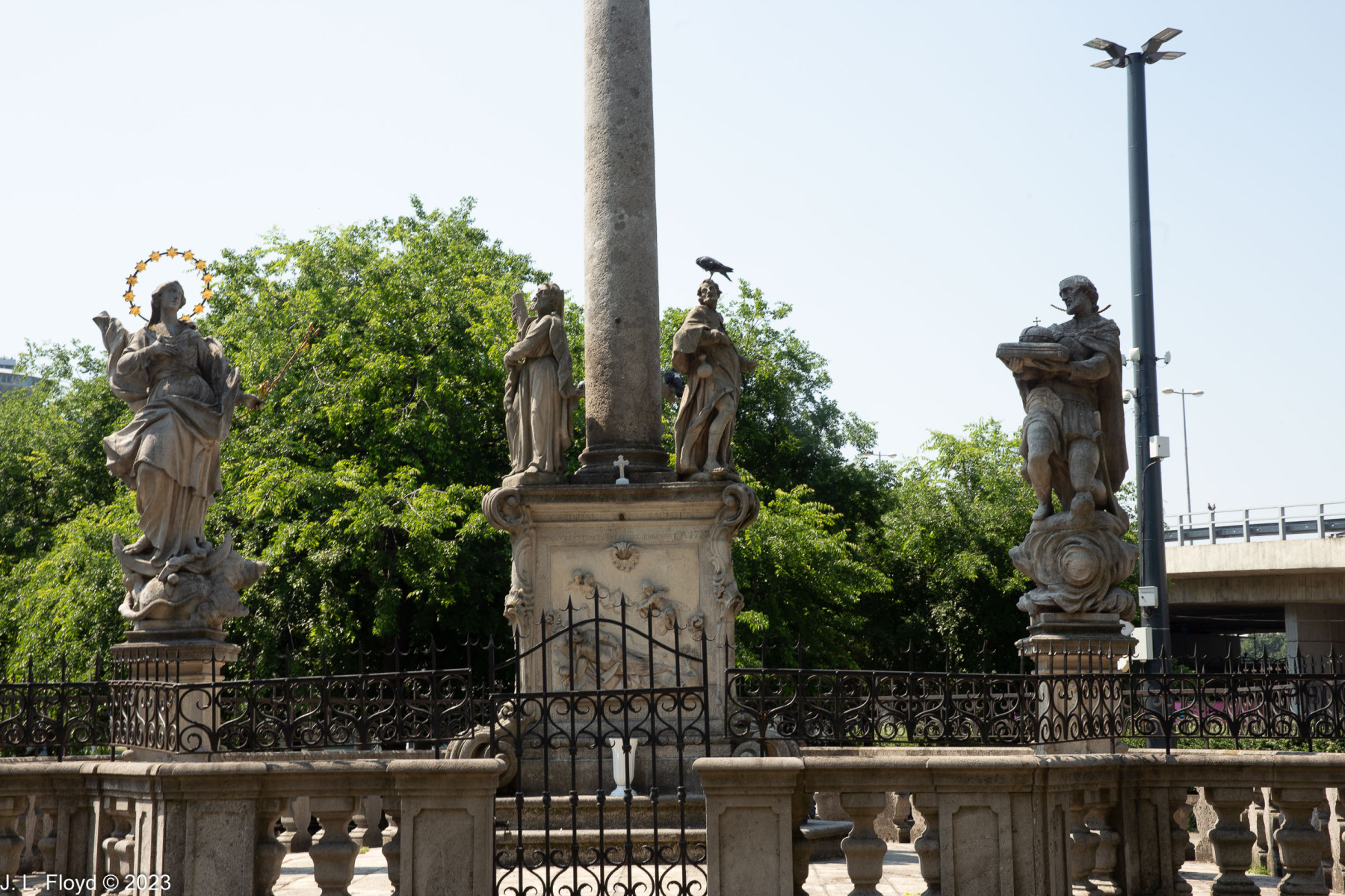 Statues Statues