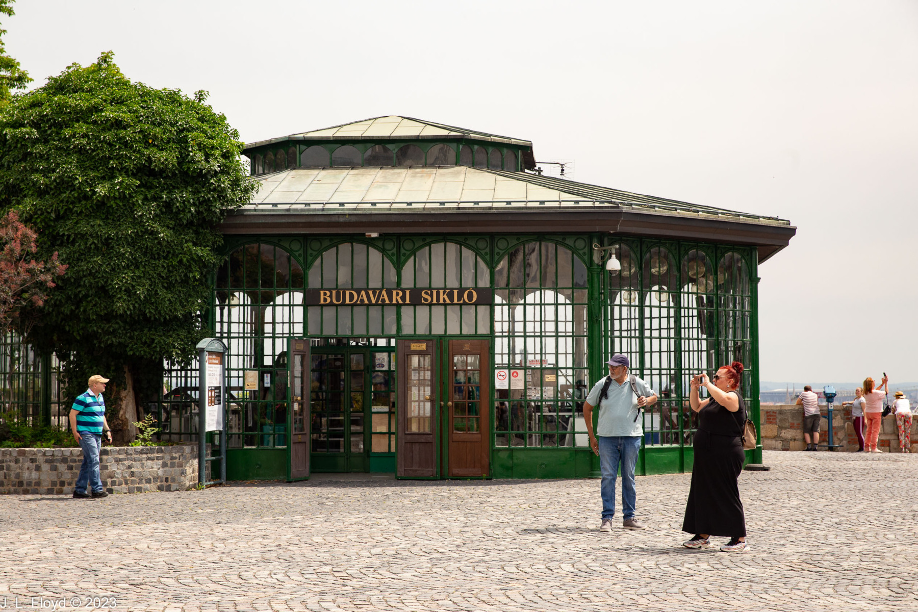 Budavari Siklo - Buda Castle Funicular Budavari Siklo - Buda Castle Funicular