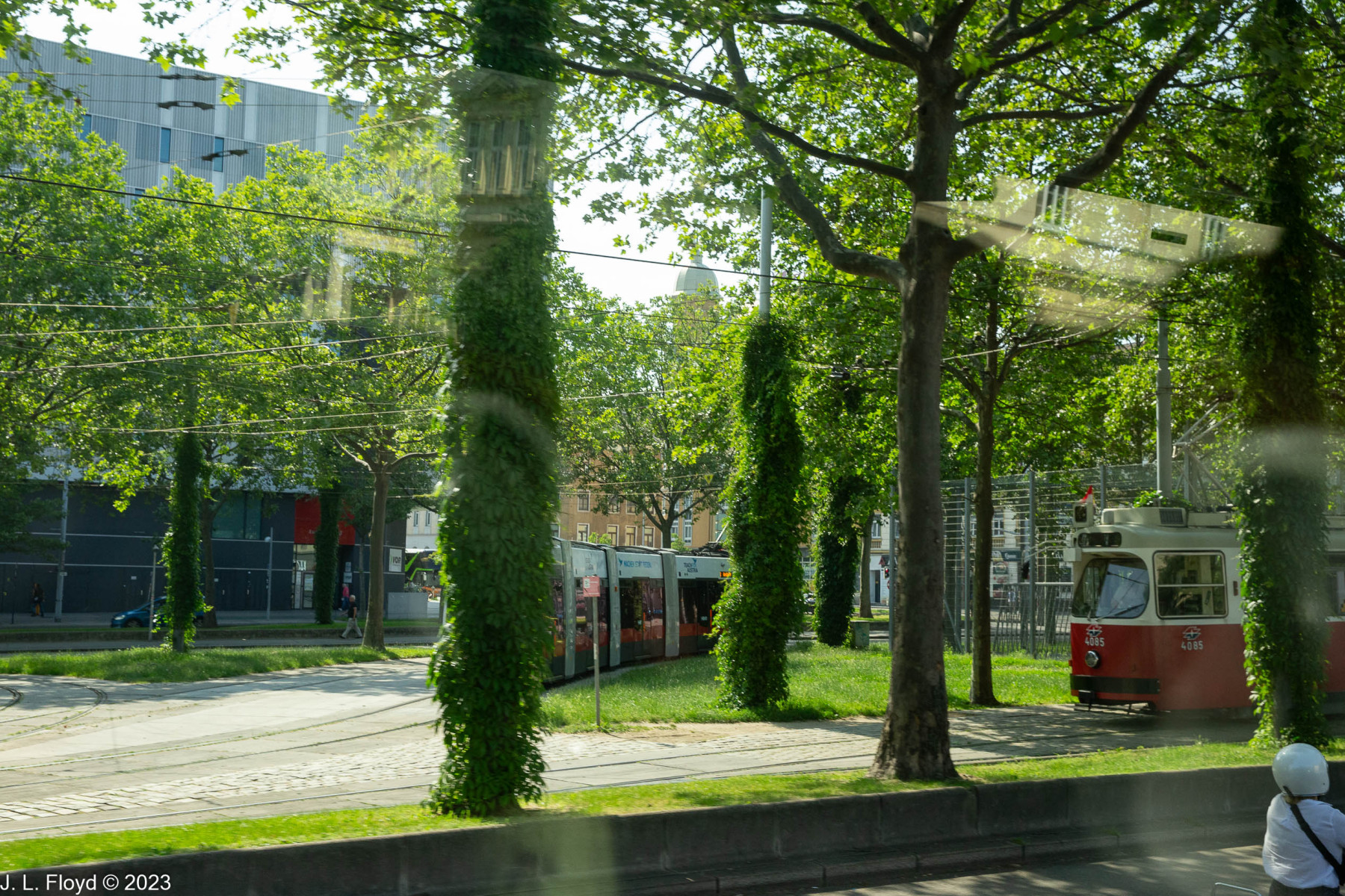 Tram stop at the Westbahnhof